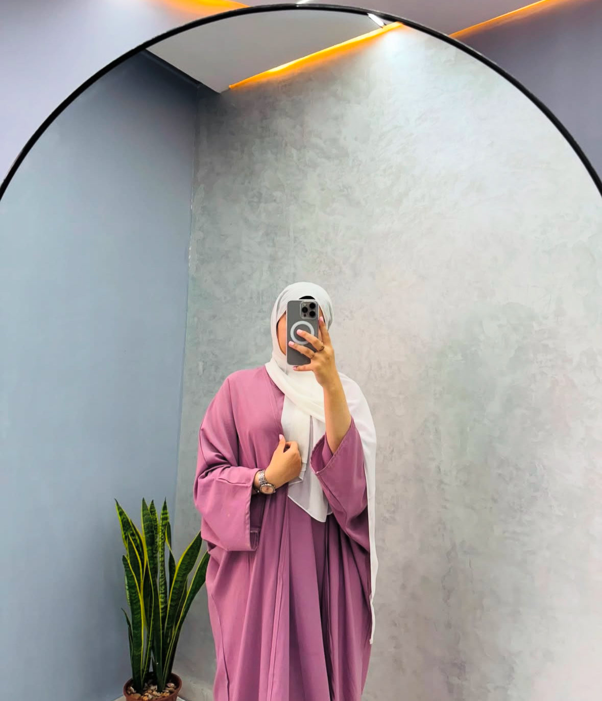 Abaya rose