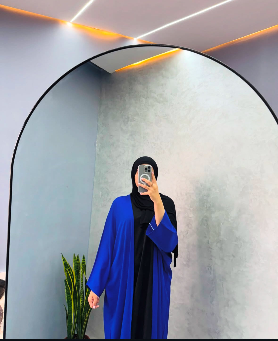 Abaya blue roi